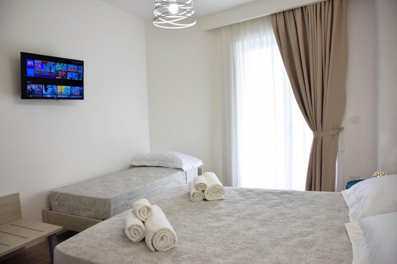 Accomodati B&B Марина-ди-Джойза-Йоника Экстерьер фото